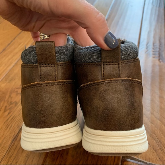 Cat & Jack | Chocolate Brown high top sneakers| Sz 2 - Picture 6 of 13